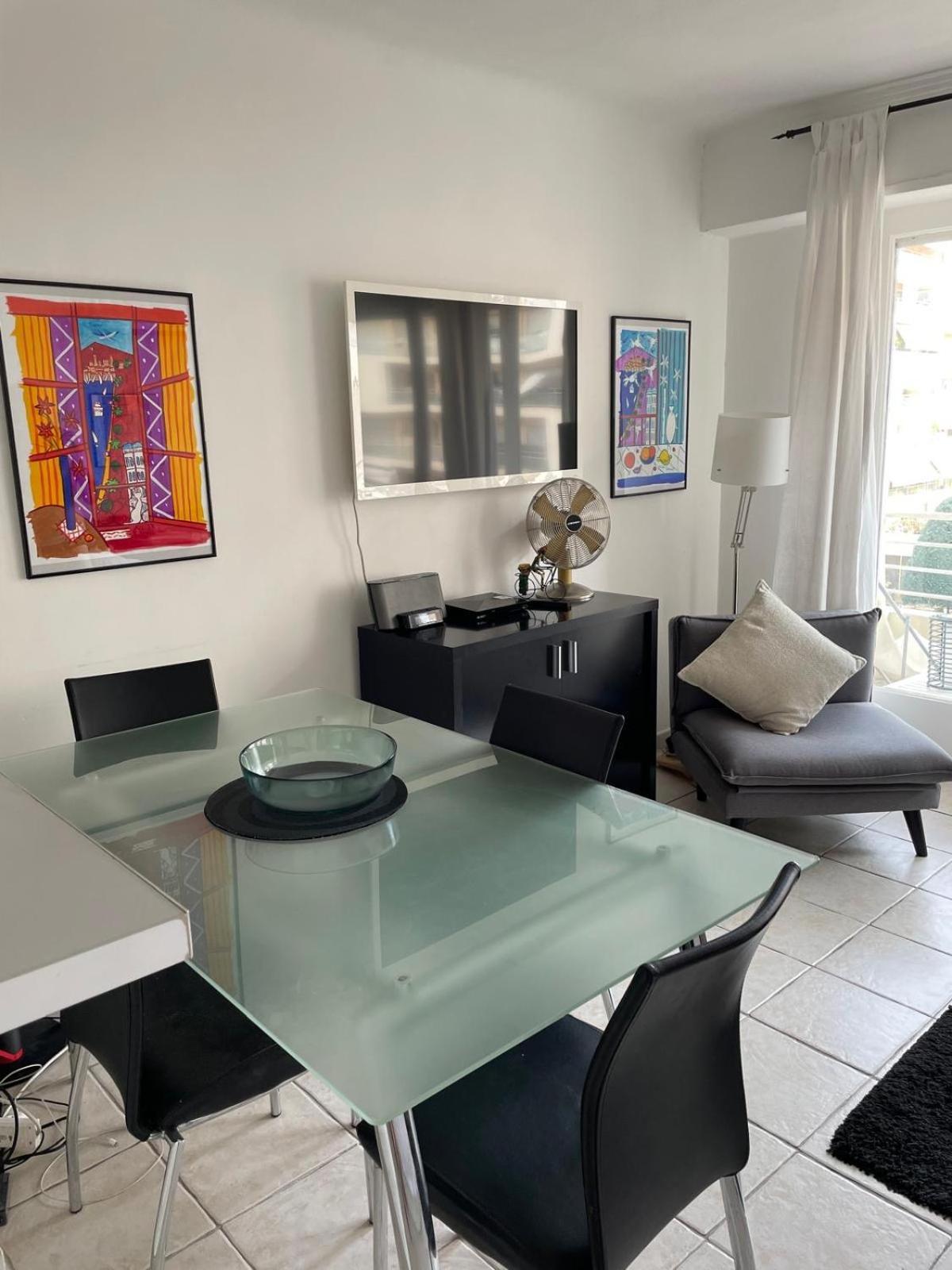 Trianon Palace Apartment